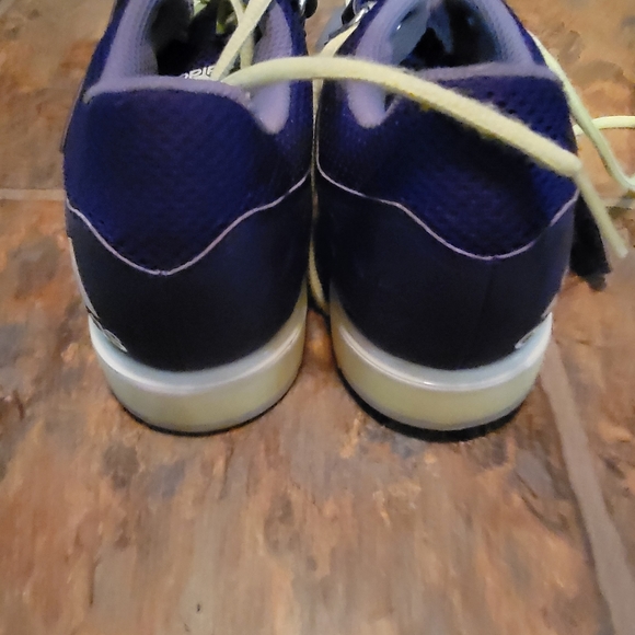 Adidas purple lifters - Picture 2 of 6